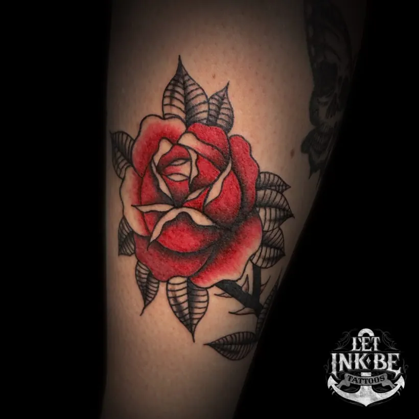 oldschool tattoo rode roos